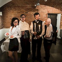 Omituinen Illallinen